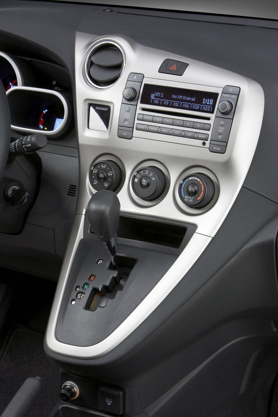  Pontiac Vibe 2008 года  (фото 39 из 41)